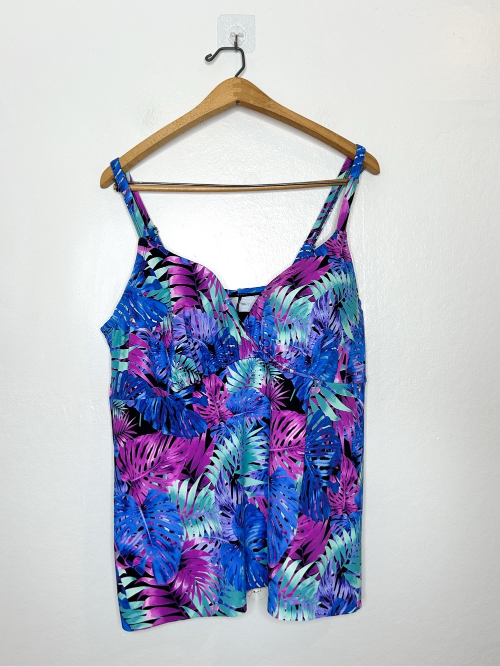 Swimsuits For All Womens Colorful Tropical Palm Print Tankini Swimsuit Top 42D
